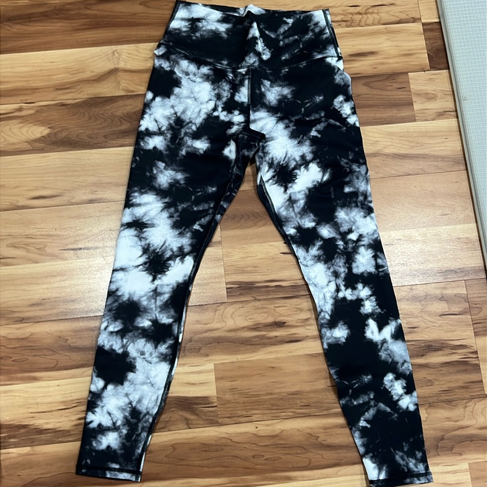 Fabletics power hold leggings size small
